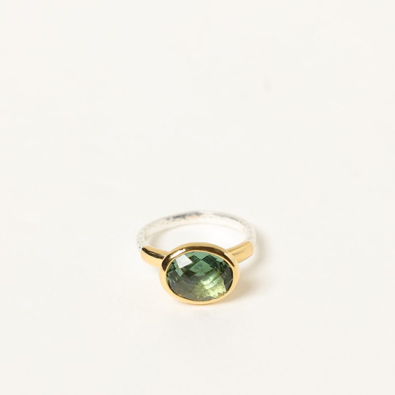 Anello bicolor con quarzo verde