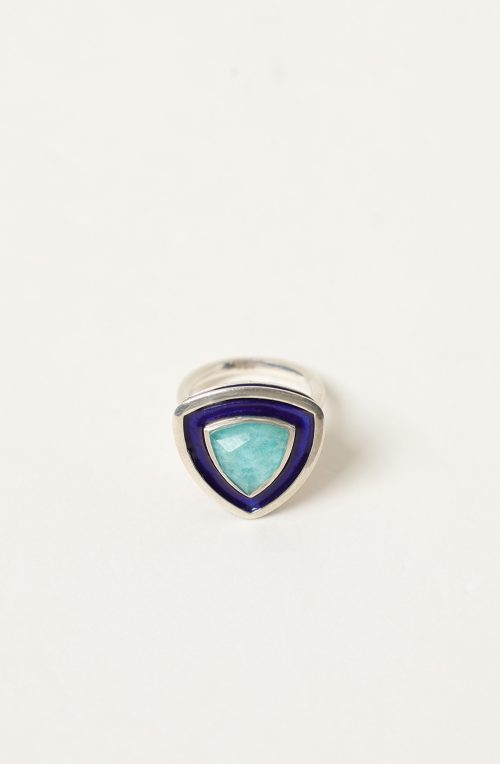 Anello triangolare con smalti e pietra doppia