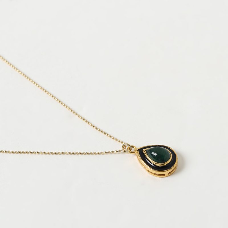 Collana con ciondolo smaltato