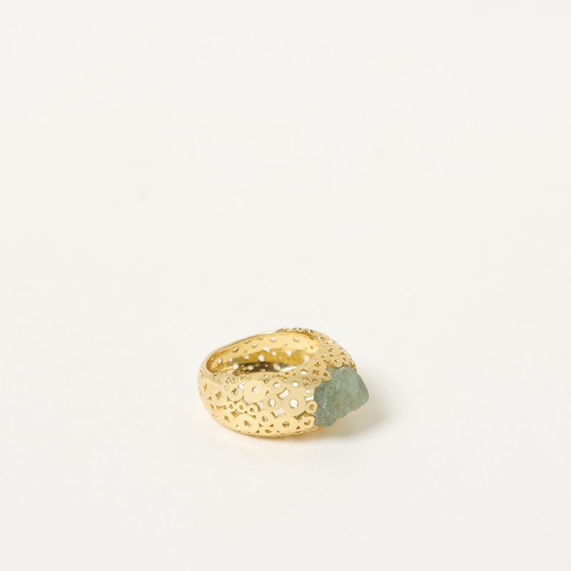 Anello fascia con calcedonio grezzo