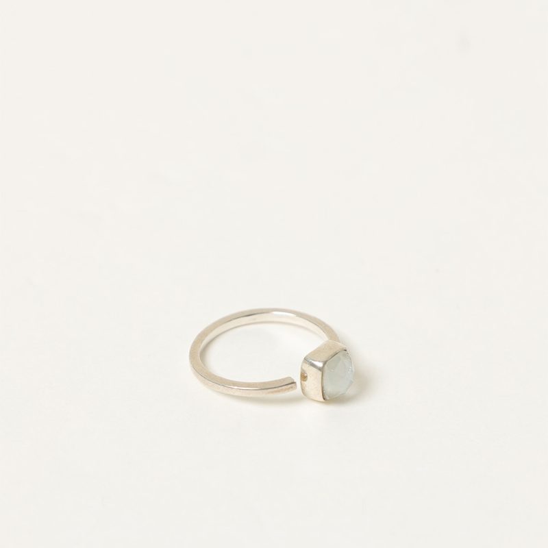 Anello aperto con doppia pietra