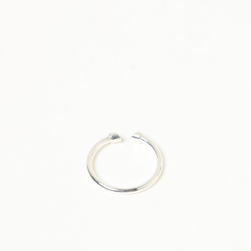 Anello delicato aperto